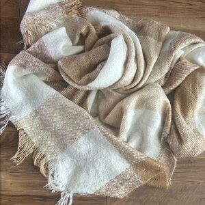 Cozy Tan and Cream Plaid Throw Blanket